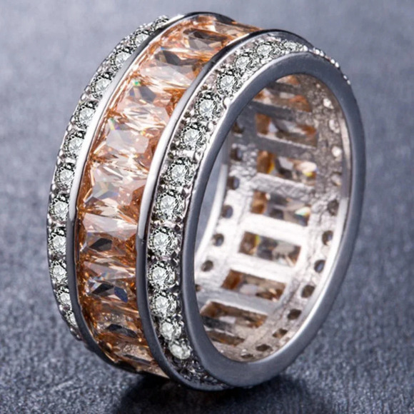 🎁CZ Anillos Champagne Rectangle Perfect Cut CZ Baguette Crystal UNVN12346 - Picture 1 of 4